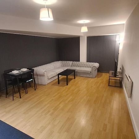 Homestay By Bic Melbourne 14 - Leeds مورلي المظهر الخارجي الصورة